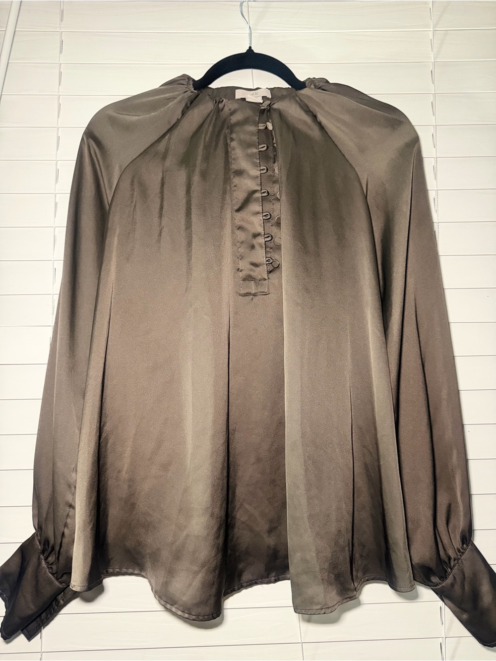 H&M Olive Green Satin Button-Front Blouse